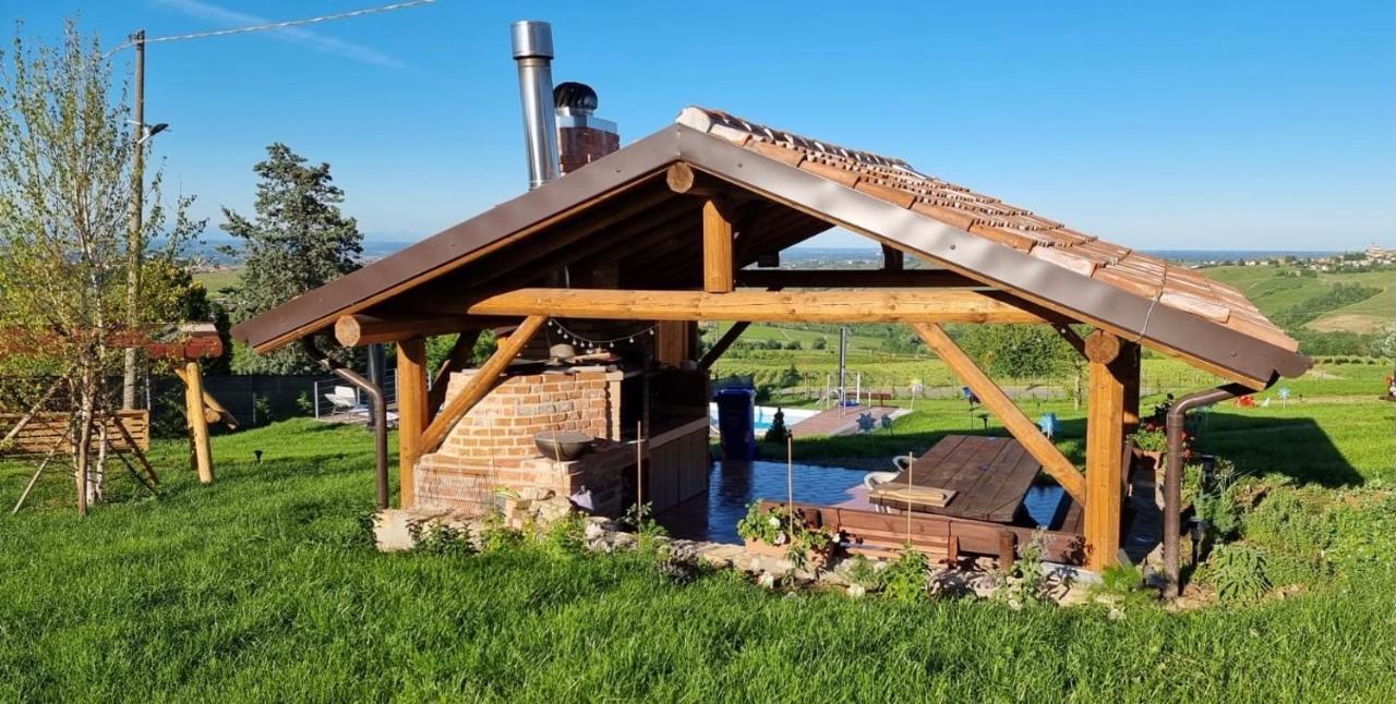 Casa Vacanza Con Piscina,Area Giochi Bambini. Santa Maria della Versa エクステリア 写真